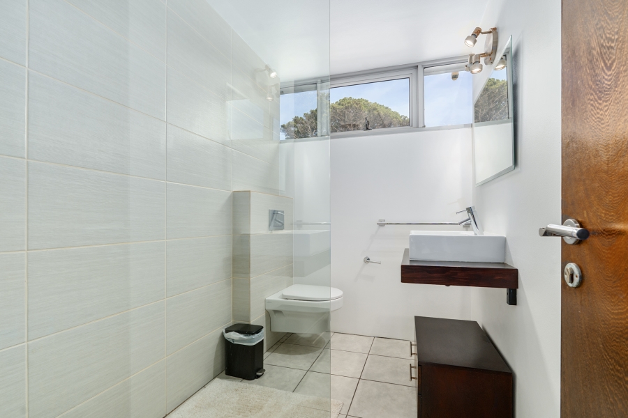 7 Bedroom Property for Sale in Valley Area Western Cape